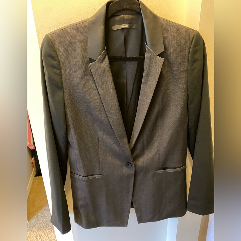 Classic Tahari Blazer with faux leather lapel
